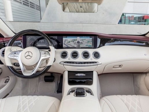 Louer une Mercedes Classe S Cabriolet à Paris